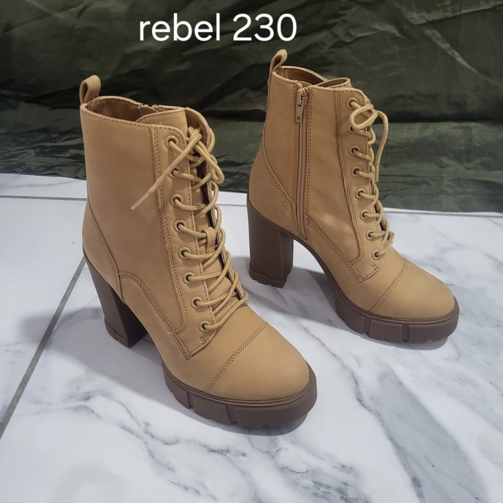 Aldo Rebels Tan Lace-Up Boots with Chunky Heel